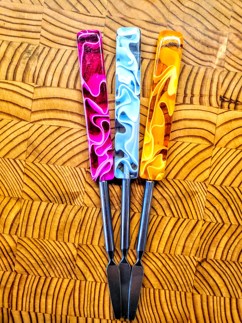 Dab Tool with Coloured Acrylic Handle